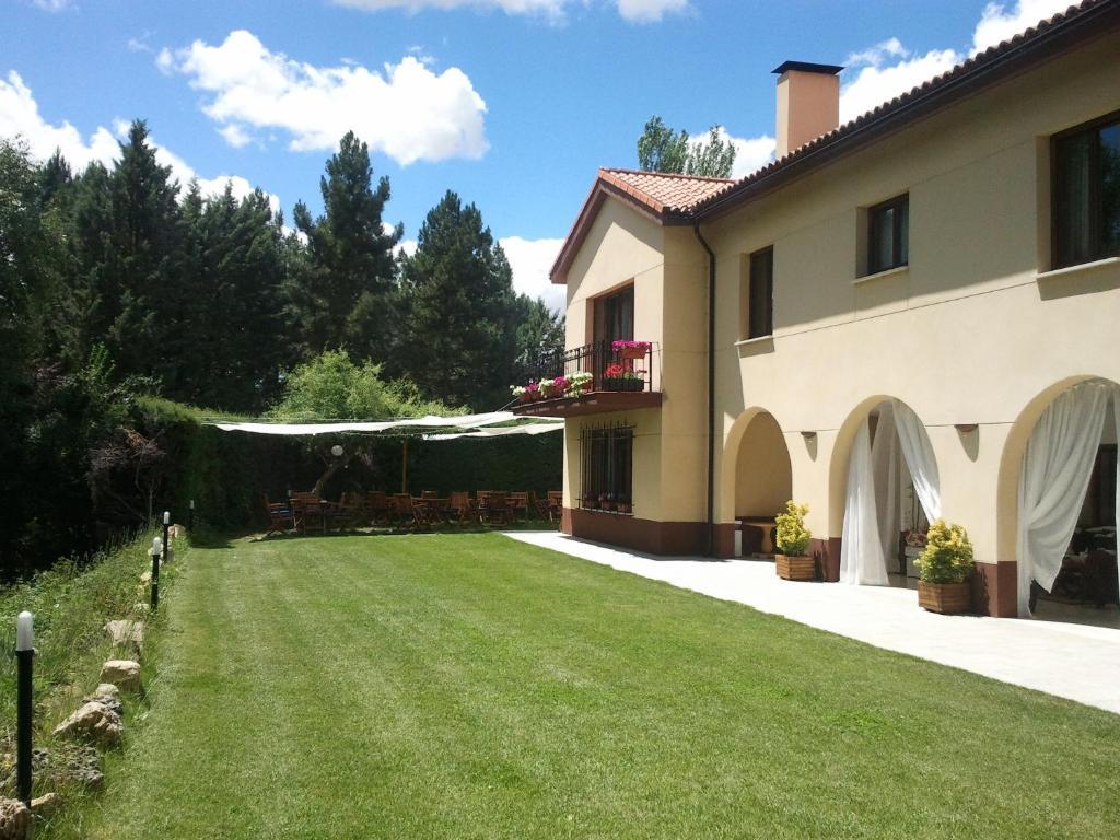 Hotel Rural Villarromana Saldana Exterior photo